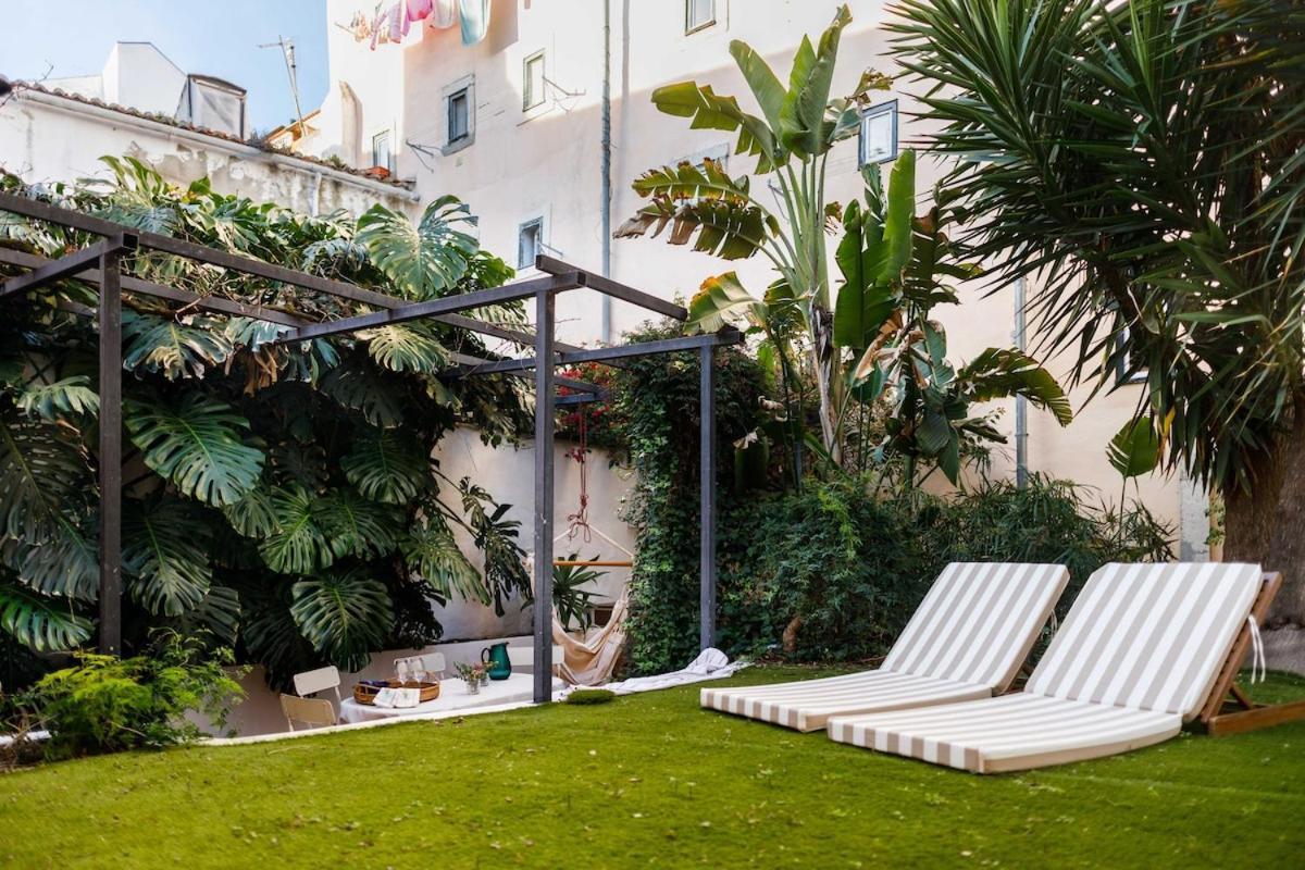 Pool & Garden In The Heart Of Lissabon