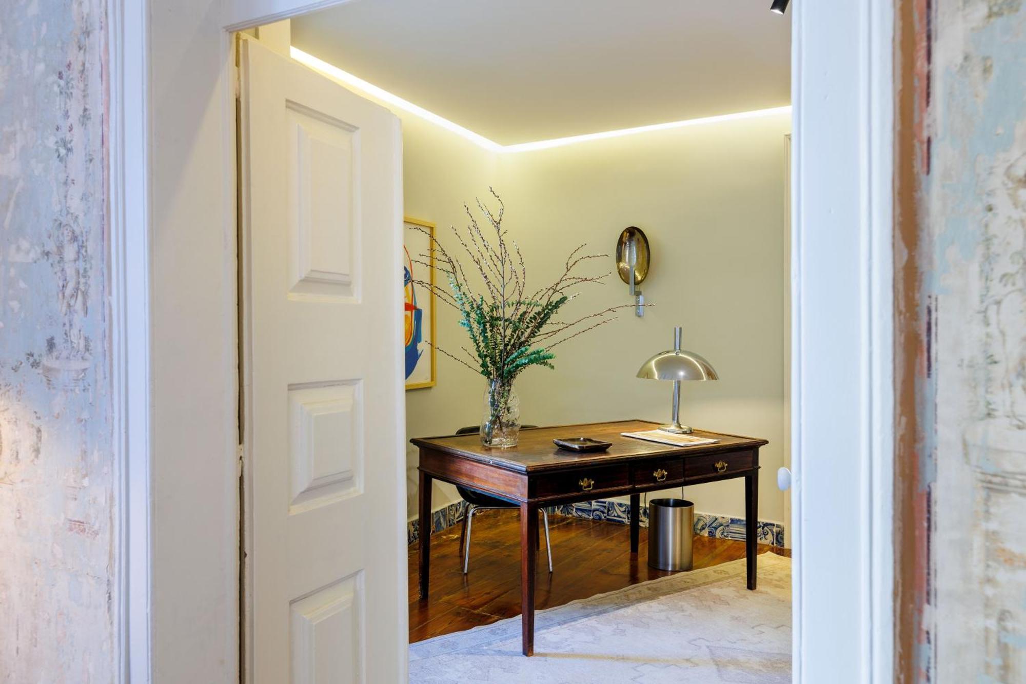Pool & Garden In The Heart Of Apartment Lissabon